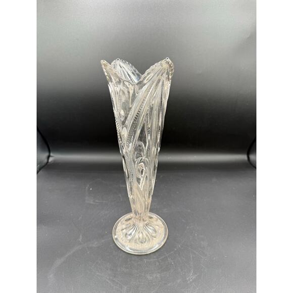 Rare EAPG Bryce Higbee UV Reactive Arched Fleur-de-Lis 11” Vase - Picture 2 of 7